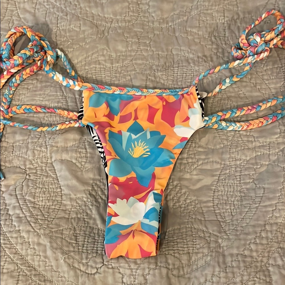 Moana Reversible Bikini Bottom L